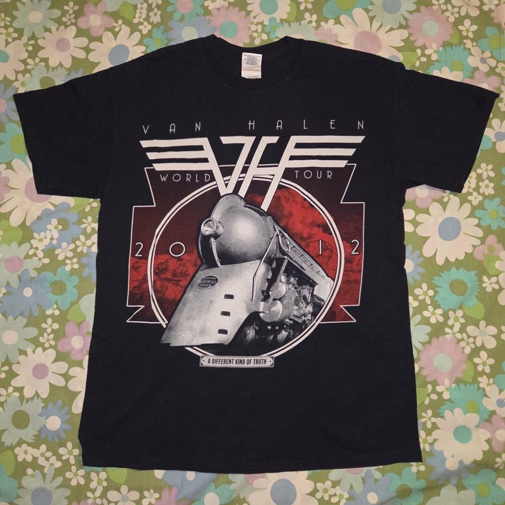 VINTAGEGildan Black Van Halen World Tour 2012 Tee